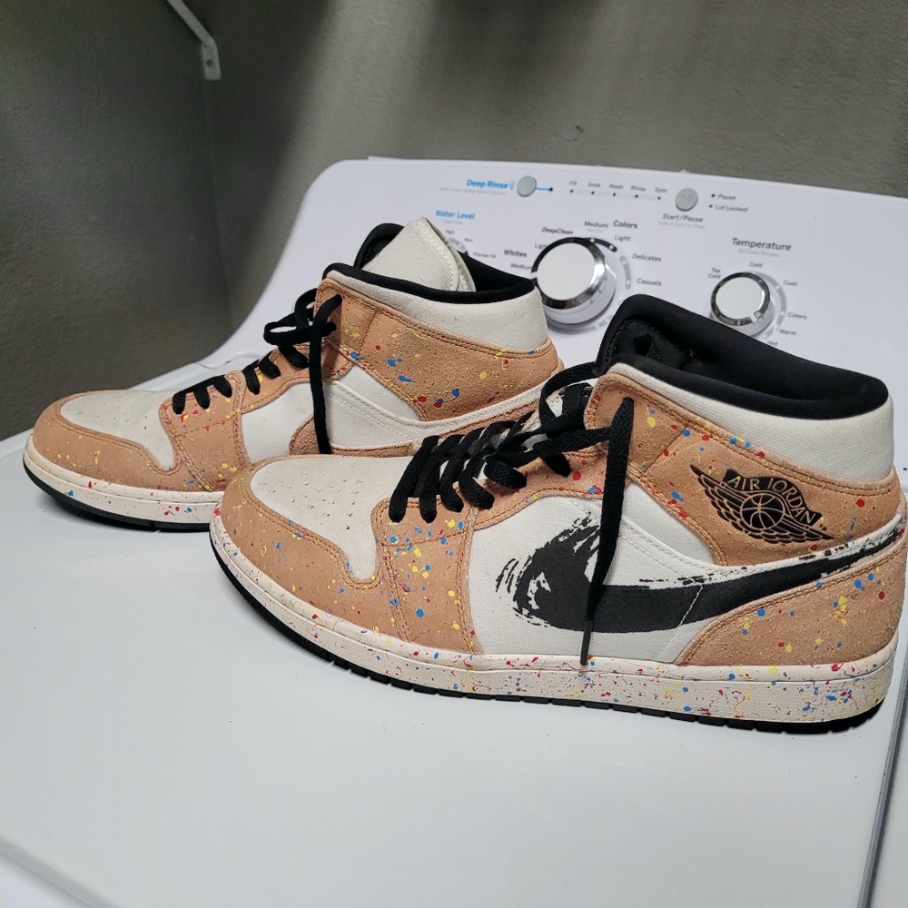 Air Jordan 1 Mid SE 'Brushstroke Paint Splatter'